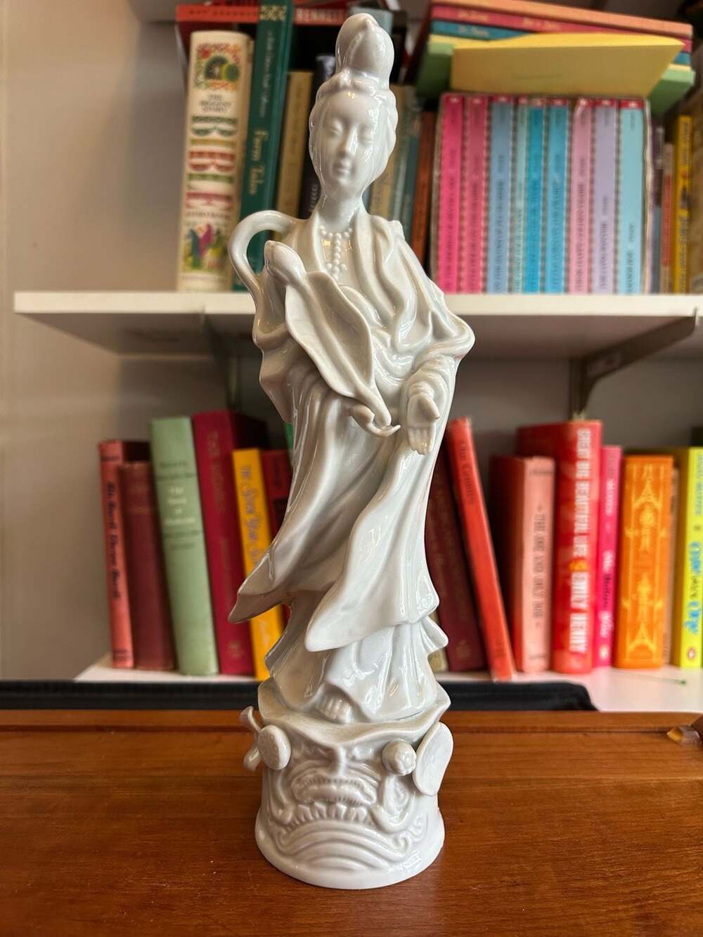 Vintage Homco 1426 Kwan Yin Mother of Mercy Blanc de Chine Porcelain Figurine